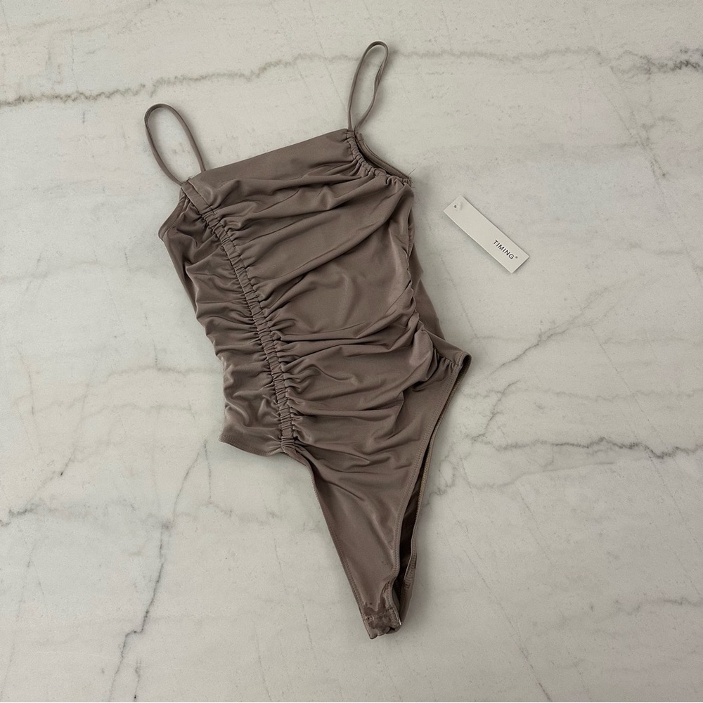 F21 BODYSUIT ✨ Bundle 2 bodysuit white tan ruching thin strap sexy nwt tank s - Picture 1 of 6